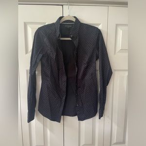 Banana Republic non iron fitted button down shirt